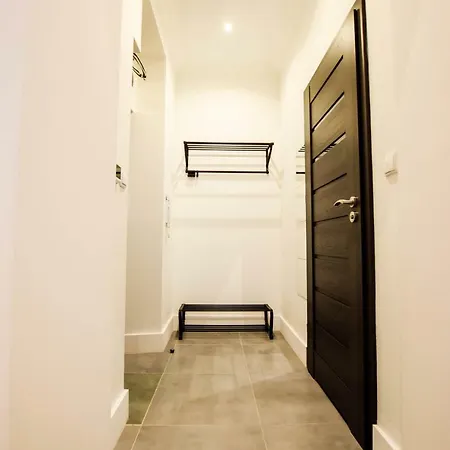 Gwarna Street Apartment Apartment *